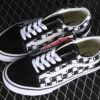 Vans Old Skool Black and White Checkerboard Bear Comfortable and versatile Non-slip shock-absorbing casual vulcanized sneakers