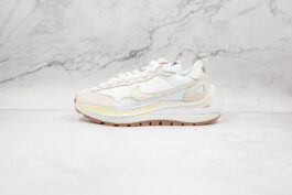 DD1875-100-SACAI X VAPORWAFFLE SAIL GUM SAIL/WHITE/WHITE-WOMAN:36-39-MAN:40-46
