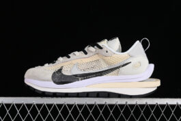 CV1363-101-SACAI VAPORWAFFLE 3.0 WHITE/GREY/BLACK-WOMAN:36-39-MAN:40-45