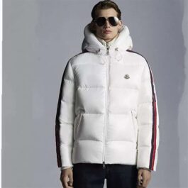 Moncler Winter Down Jacket SIZE S-XXL Arm webbing