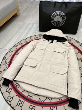 Men's and Women's Canada Goose Down Jackets ¨C Luxury Warmth Redefined E26-Maitland
