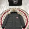 Canada Goose Black Down Jacket - A Timeless Winter Classic E08-Expedition KID SIZE height 110-150cm