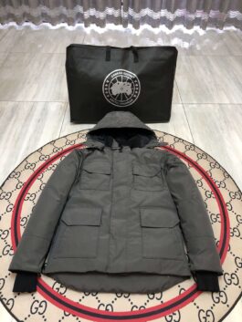 Canada Goose Down Jacket ¨C Classic Styles for Ultimate Warmth E26-Maitland
