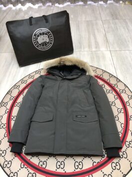 Canada Goose Down Parkas - Stay Warm in Subzero Temperatures E13-Langford