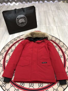 Canada Goose Lightweight Down Jackets - Compact and Cozy E13-Langford