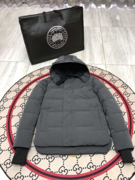 Canada Goose Long Down Jackets - Extra Coverage for Cold Days E17-MacMillan