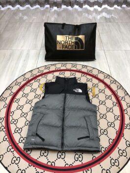 The North Face Men's Down Vest Outdoor Warm Waterproof