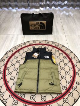 The North Face Men's Down Vest Outdoor Warm Waterproof